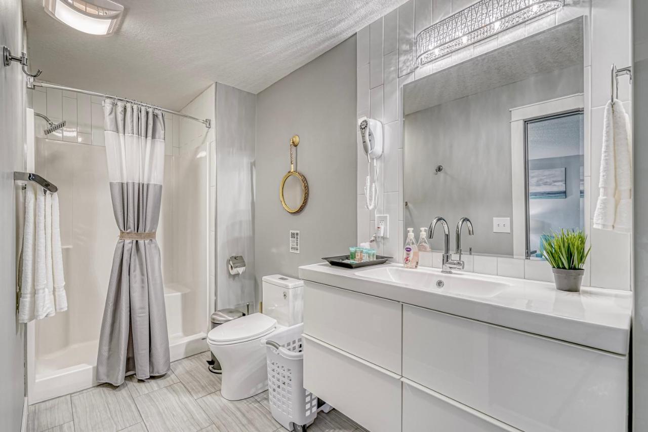 Elegant Deluxe Modern 3 Room Suite Auburn Buitenkant foto